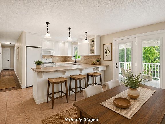 4th image of 6404 E 17th Ave
