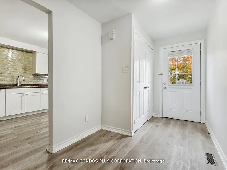 294 Fergus Ave #2 — Photo 16