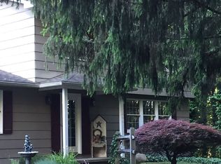 2171 Sandhill Rd, Newark, NY 14513