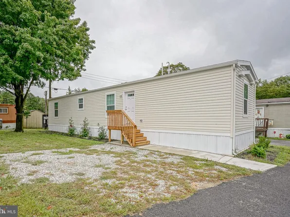 110 Moss Ln, Williamstown, NJ 08094