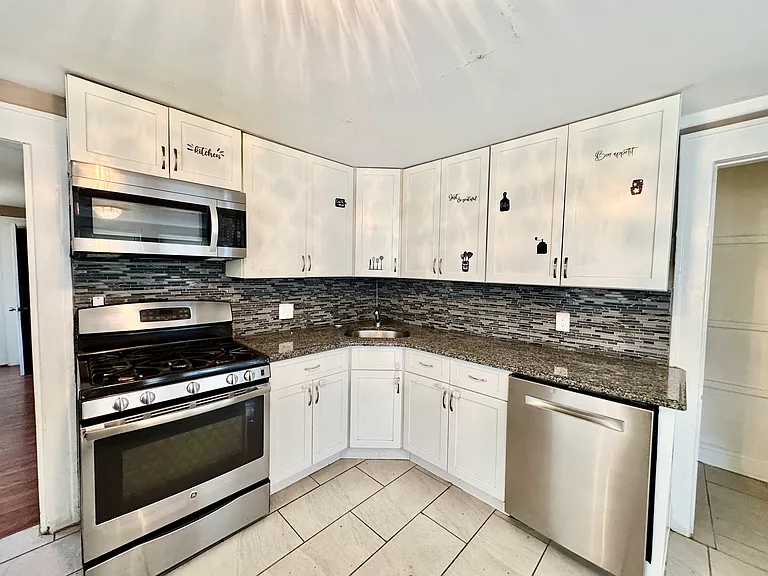 380 Seminary Ave #1 — Photo 3