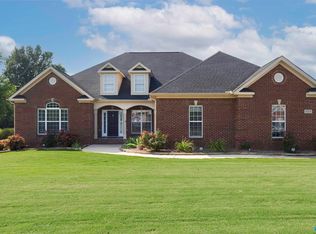 4515 Hidden Lake Dr SE, Owens Cross Roads, AL 35763