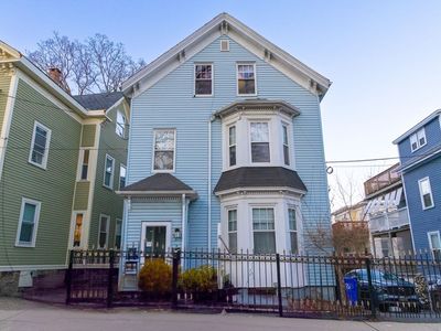 84 Wyman St, Jamaica Plain, MA, 02130