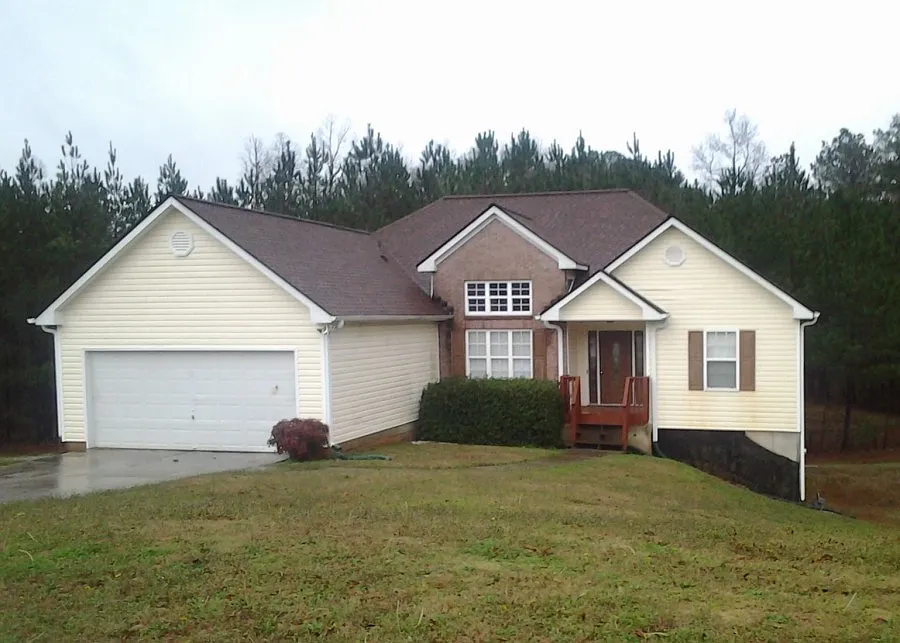 4334 Lock Ness Ln photo 1
