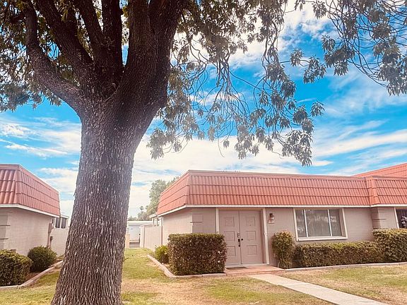 2nd image of 8229 E Vista Dr