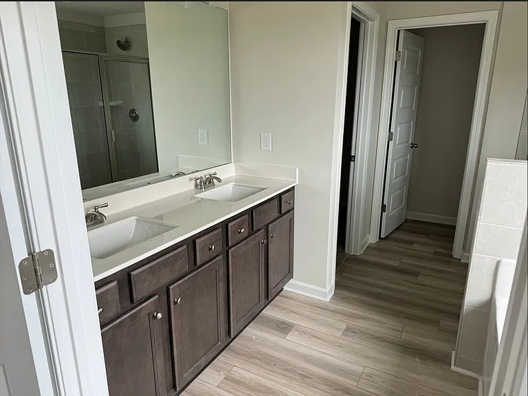 3250 Westgate Park Dr — Photo 9