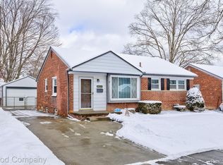 526 W Sunnybrook Dr, Royal Oak, MI