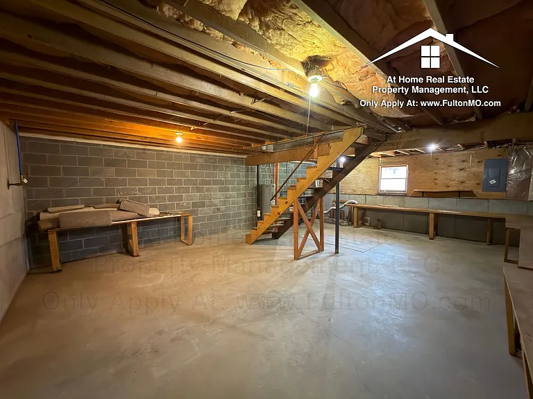 1904 Springdale Ct — Photo 32