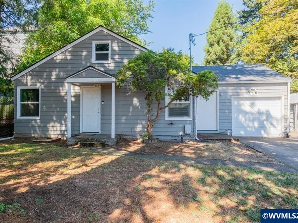 2895 Roger Ln SE, Salem, OR 97302