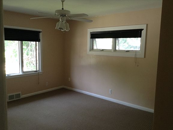 3rd image of 23728 Glenhill Dr