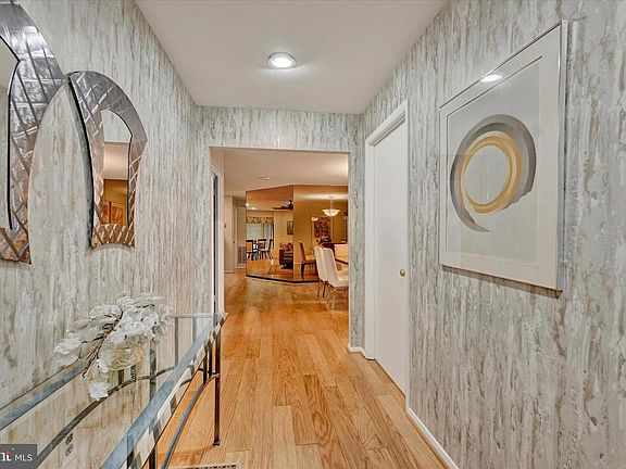 5th image of 3011 Fallstaff Rd Unit 204A