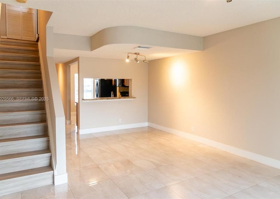 1st image of 16749 Hemingway Dr #0