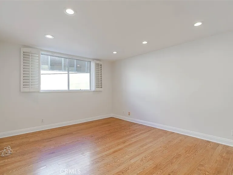 14141 Dickens St #211 — Photo 23