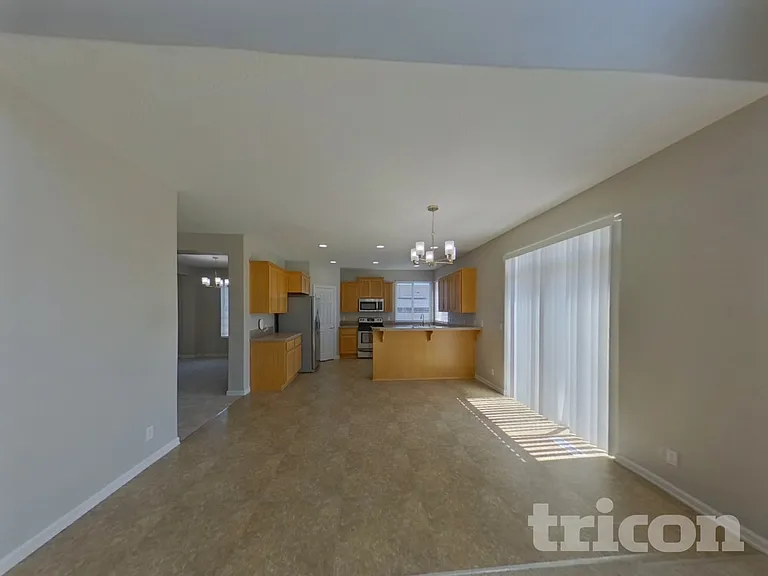 2311 NW 5th St — Photo 5
