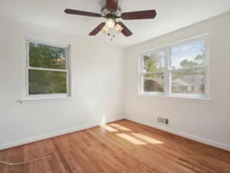 8413 Spencer Ct — Photo 14