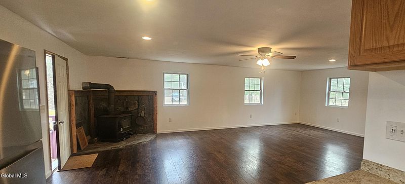 5th image of 374 North Ridge Road