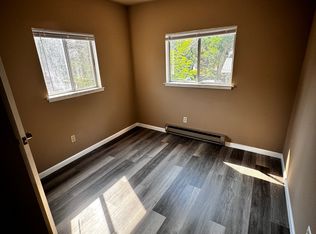 643 S Weed Blvd APT 4, Weed, CA 96094