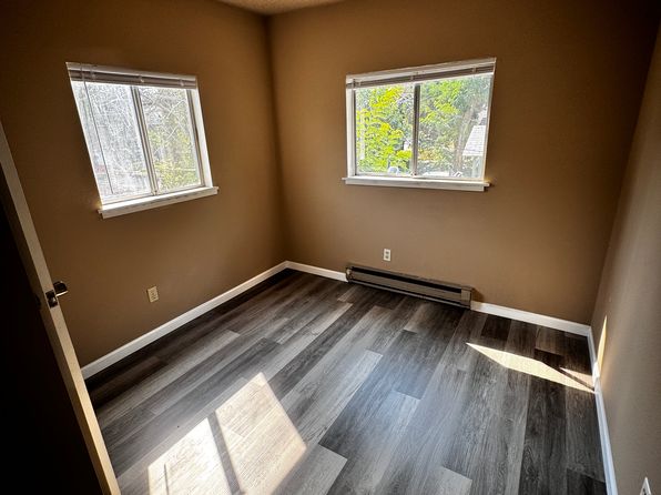 643 S Weed Blvd APT 4