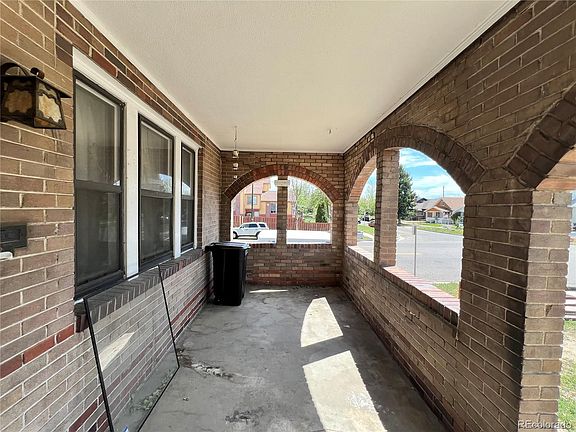 3rd image of 3400 N Gaylord Street