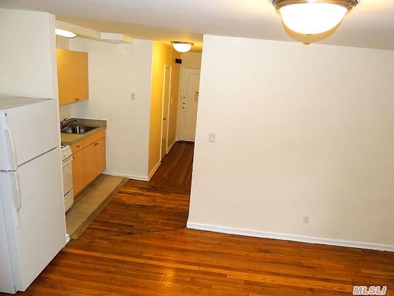 4th image of 18830 87th Dr APT 2J