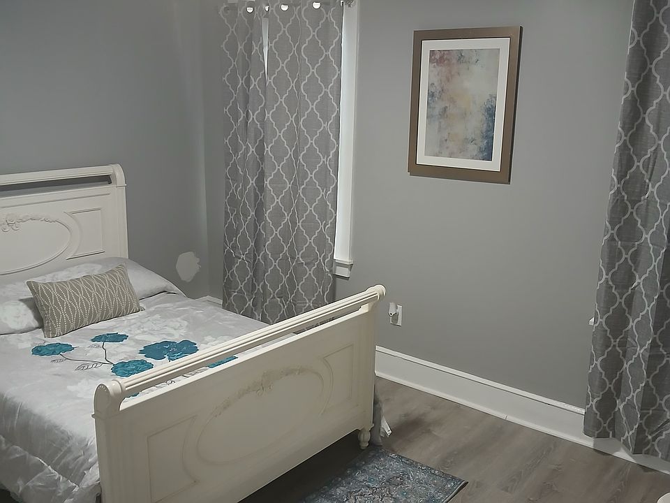 2nd image of 189 Putnam St #3