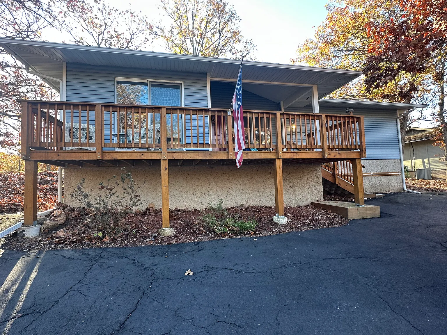 3 bed, 1380 sqft, $2,300 — Photo 1