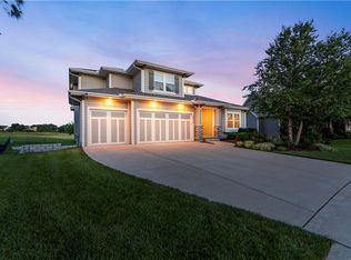 24957 W 114th St, Olathe, KS 66061