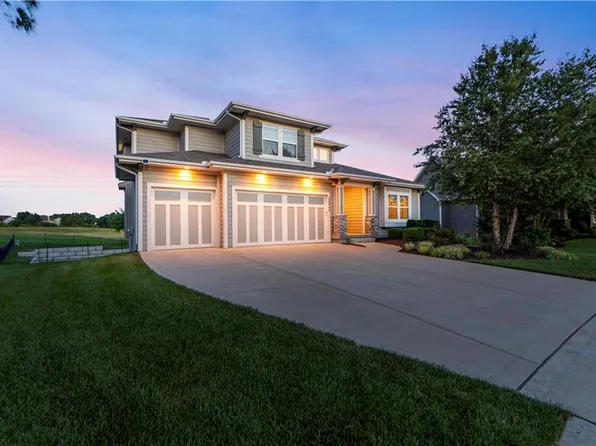 24957 W 114th St, Olathe, KS 66061