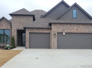 4004 W Yuma St, Broken Arrow, OK 74011