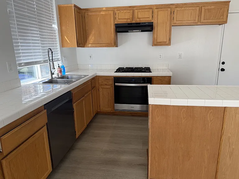 Indian Creek Pl — Photo 5