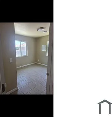 640 W 21st St — Photo 13