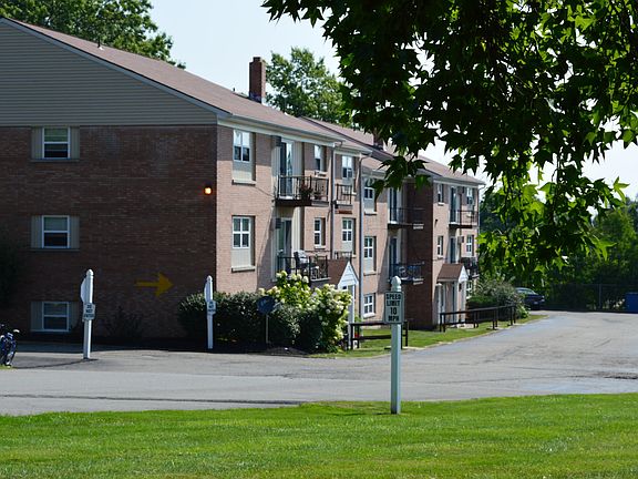 5th image of 734 Mill Cir #66a0eb4d1