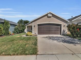 828 W Chartres Ave, Sandy, UT 84070