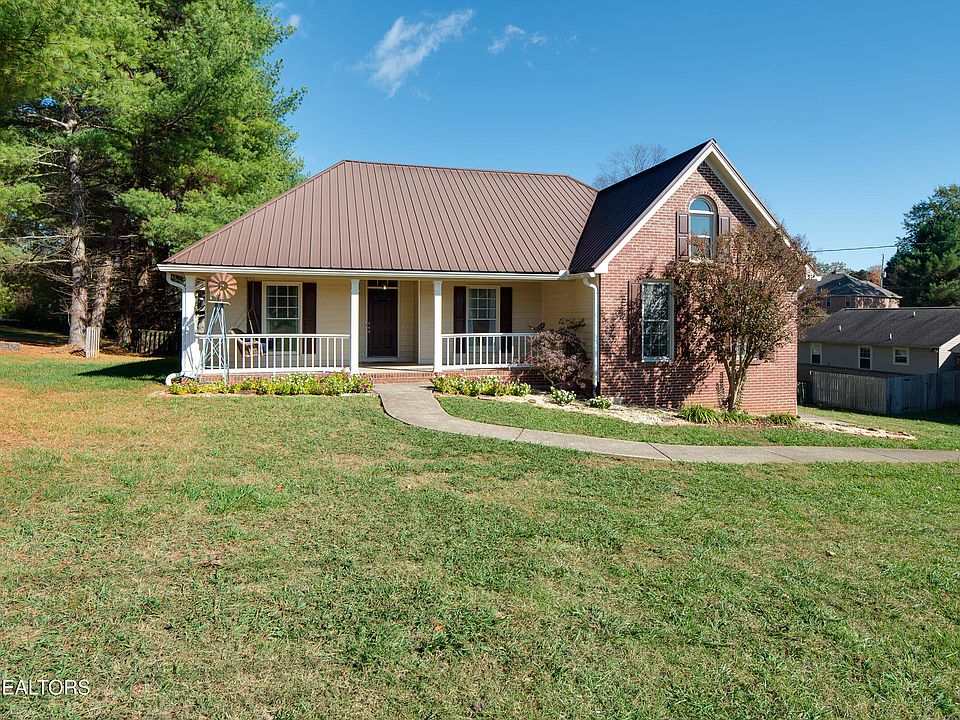 1st image of 324 Orchard Dr