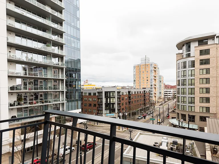 922 NW 11th Ave #501 — Photo 32