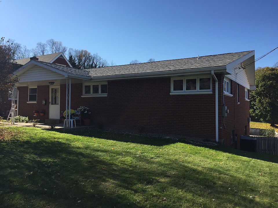 1st image of 627 Birch St