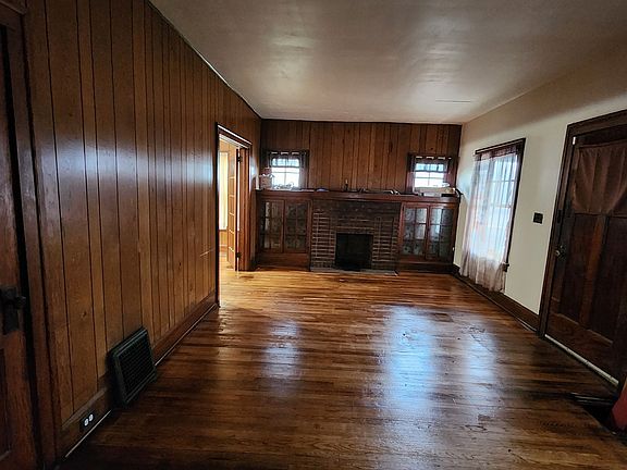 4th image of 1736 E Midlothian Blvd