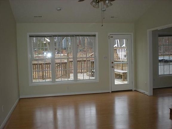 4th image of 14803 Northwood Dr