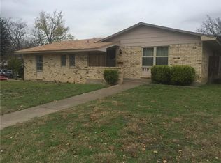 319 Memory Ln, Duncanville, TX 75116