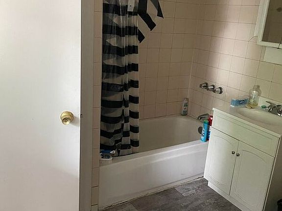 4th image of 1928 N Drake Ave APT 2R