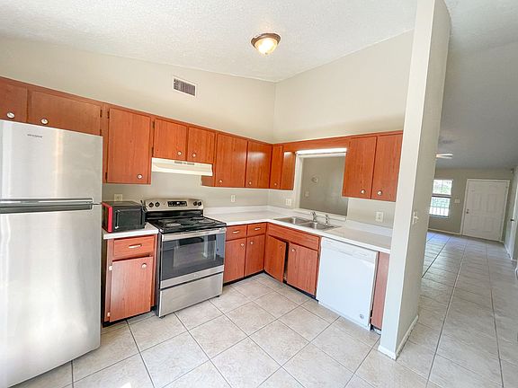 5th image of 664 San Lanta Cir