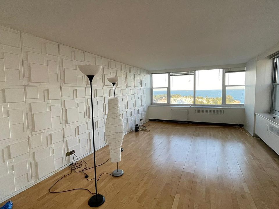 1st image of 4250 N Marine Dr APT 2021
