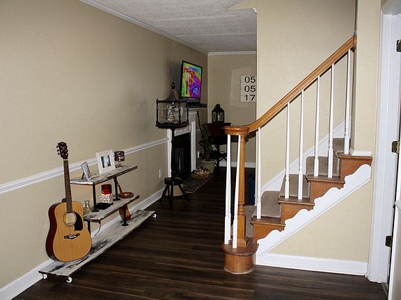 2nd image of 3921 Sterling Pointe Dr Unit Ll10