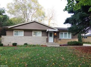 1048 Clark Ln, Des Plaines, IL