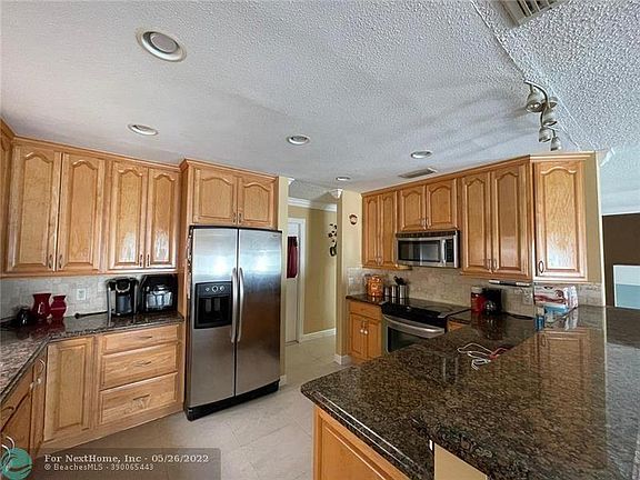 5th image of 781 NW 48th Ave