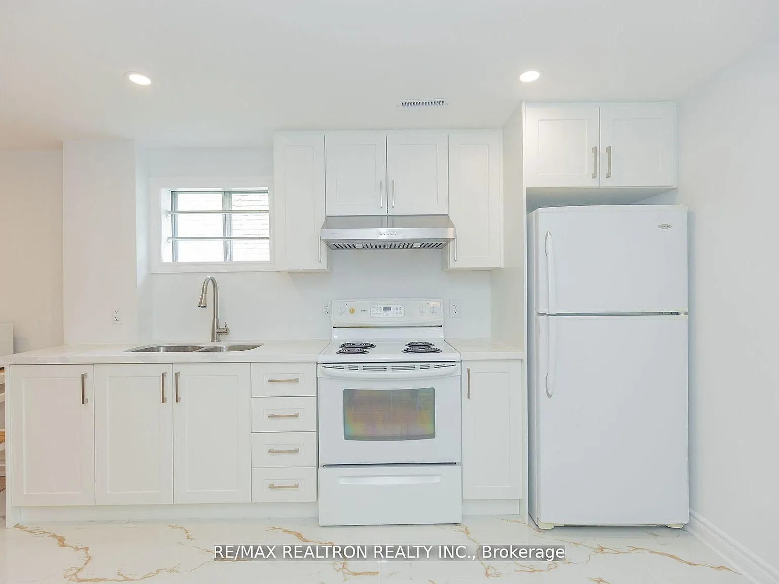 2 bed, $1,950 — Photo 3
