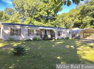 6152 Lindsey Rd, Delton, MI 49046
