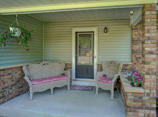 560 Oakridge Dr, Portage, WI 53901