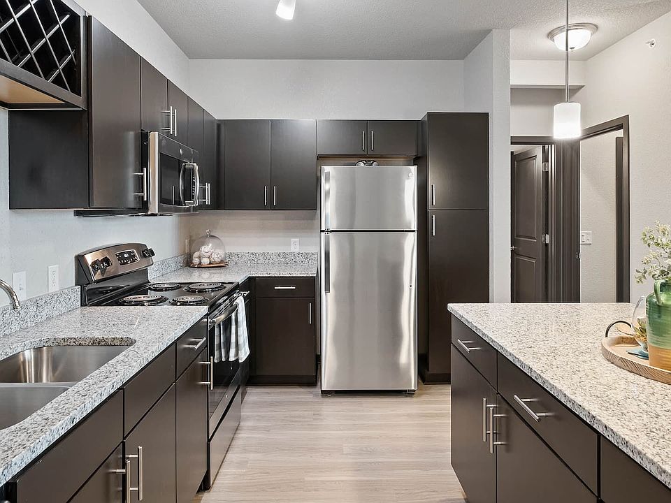 1st image of 10020 W Glendale Ave #1052