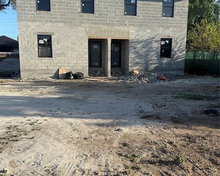 2nd image of 528 NW 13th St